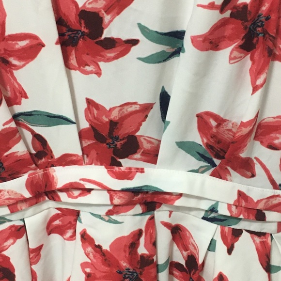 Floral Flowy Flower Pattern Casual Dress White/Red Women’s Size Small Sleeveless - Picture 3 of 3